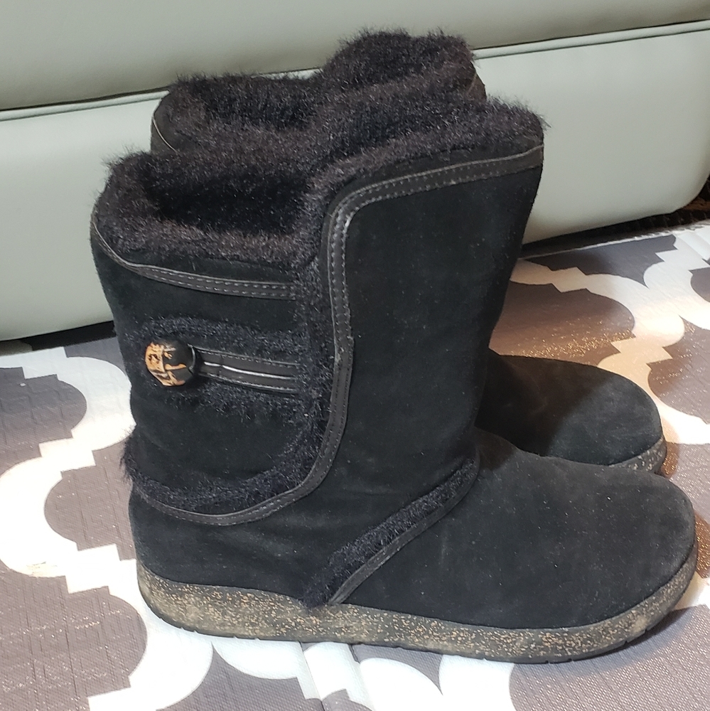 Earth boots sz 9.5